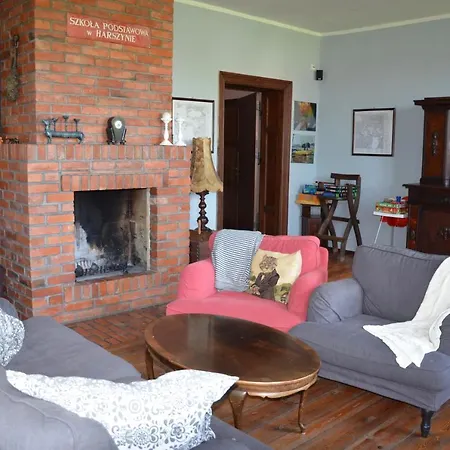 Stara Szkola W Harszu Pozezdrze