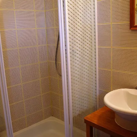 Stara Szkola W Harszu Pozezdrze